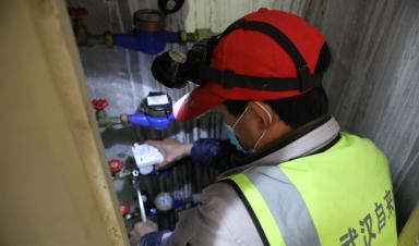 為獨(dú)居老人安裝智能水表，卓正免費(fèi)提供方案